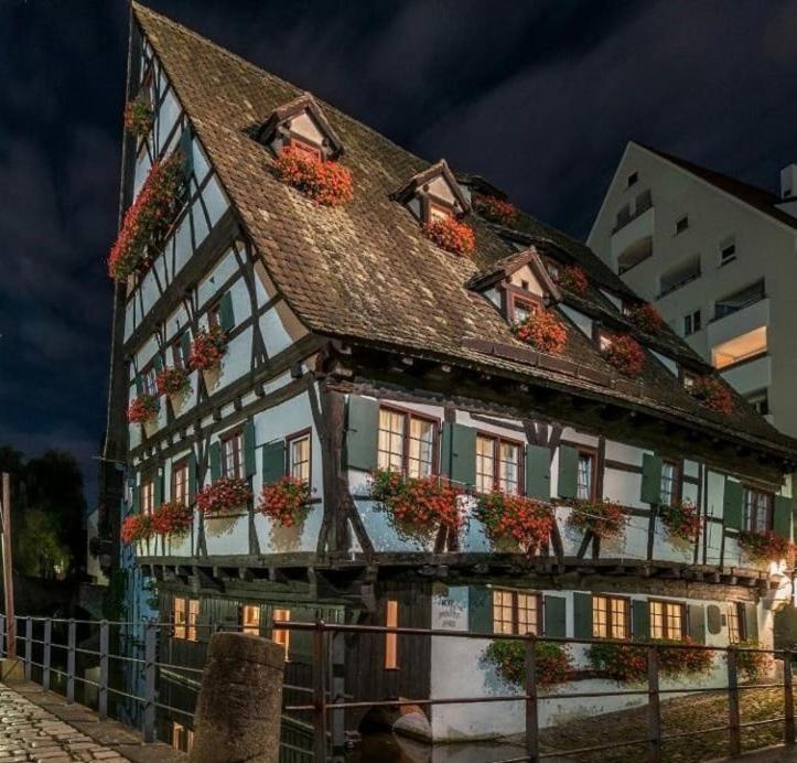 乌尔姆 Schiefes Haus酒店 外观 照片